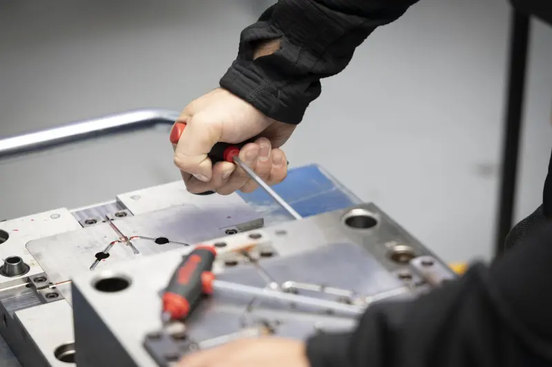 174333-wiha-45431-02