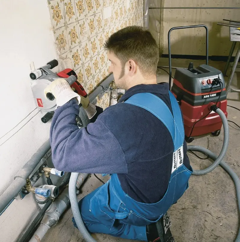 Drážkovací frézka na zdivo 150 mm Milwaukee WCS 45 (MI4933383350)