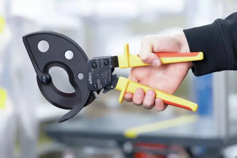 174721-wiha-46675-11