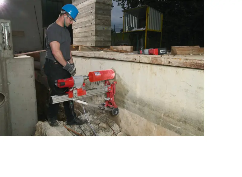 174995-4933400600-03