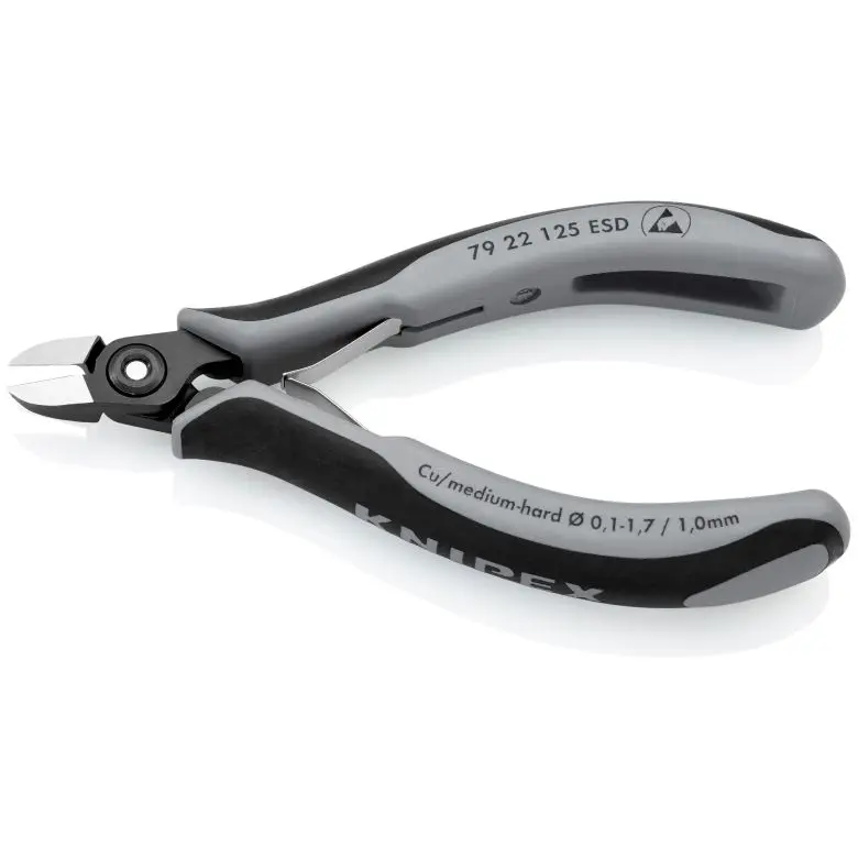 179699-knip-7922125esd-03