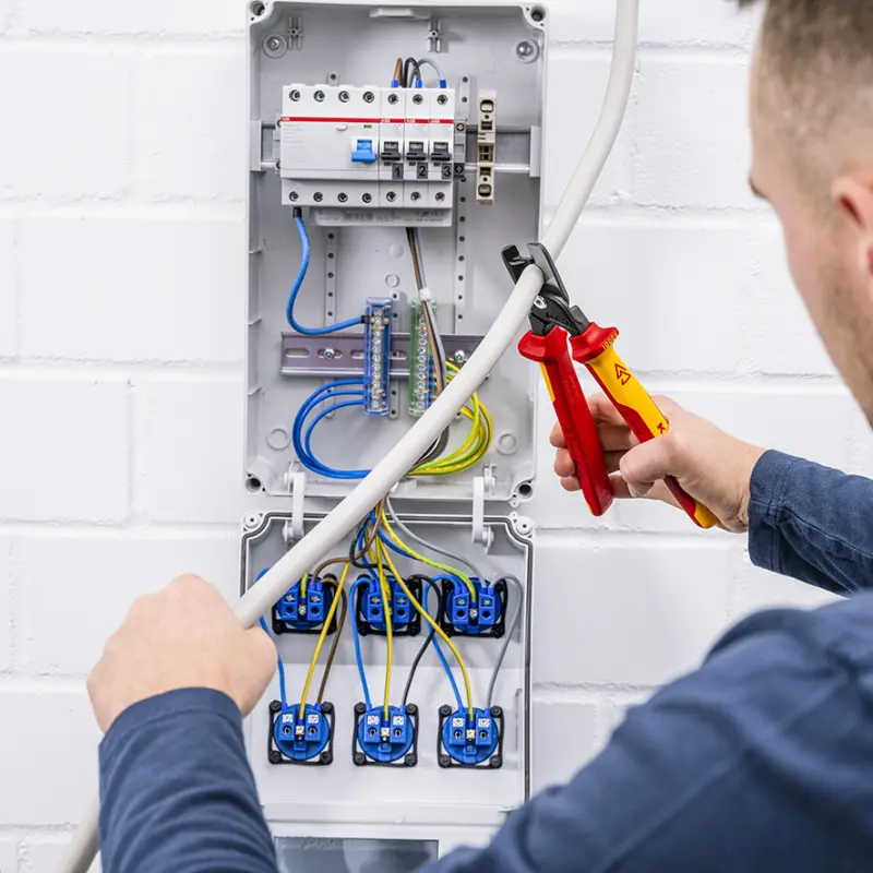 181981-9518225-00-pow-a-13