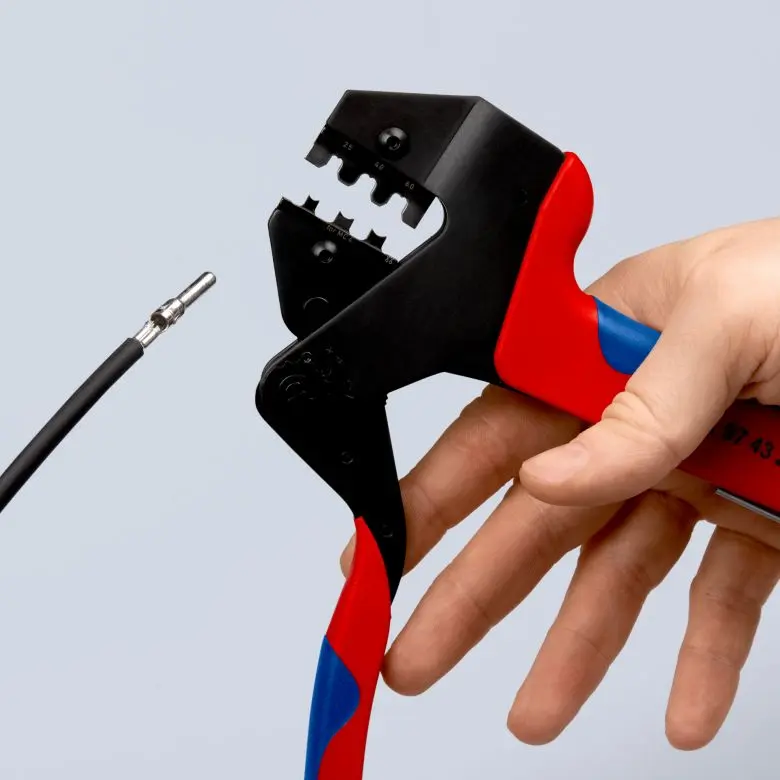 182484-knip-9743200-21