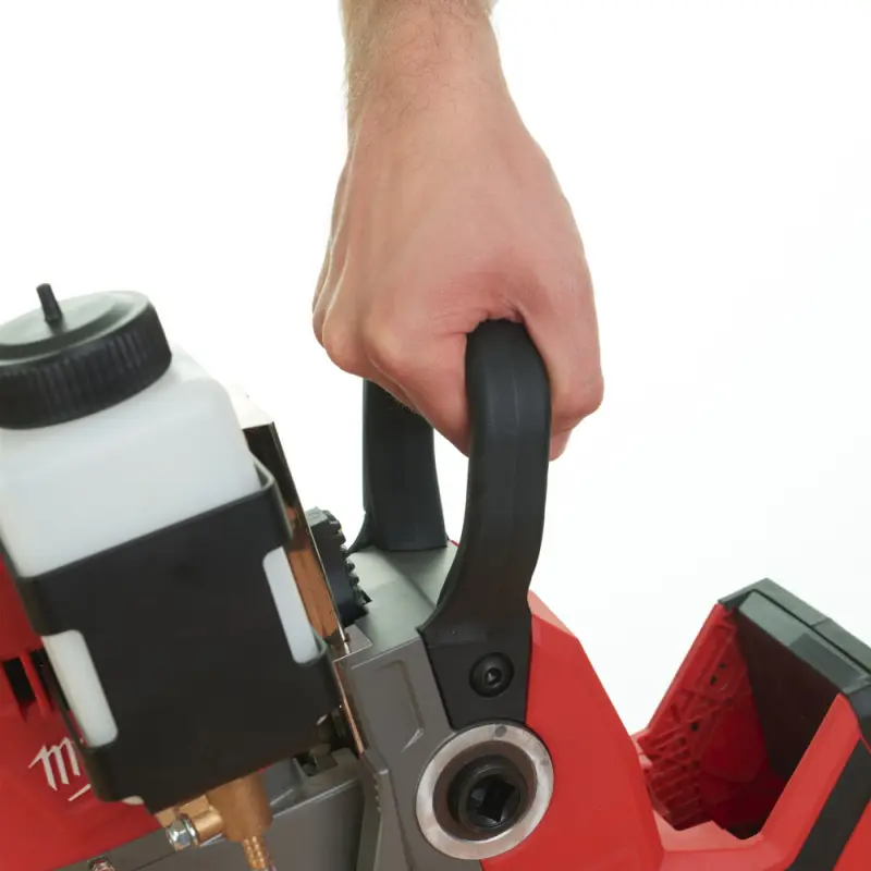 183761-4933451636-m18-fmdp-feat-01