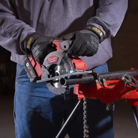 Aku kotoučová pila na kov Milwaukee M18 FMCS-0X (bez aku) (MI4933459192)