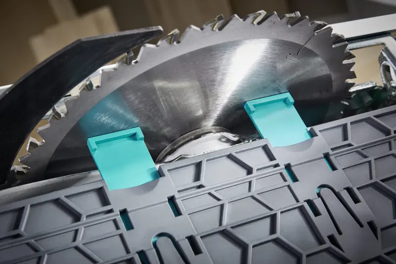 184657-6913000-fks-145-06