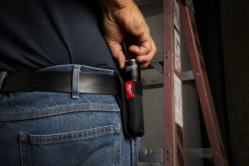 185909-4933464825-ml-led-app-2