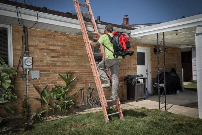 186654-4933471413-m18-sic36-feat-1