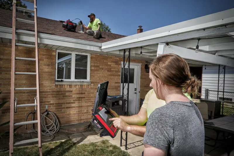 186654-4933471413-m18-sic36-feat-2