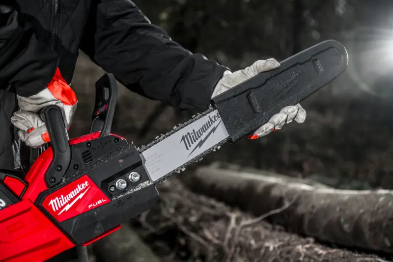Aku řetězová pila Milwaukee M18 FCHSC-121, lišta 30 cm, 1x Aku M18 HB12 + nabíječka M12-18 FC, 4933471442 (MI4933471442)