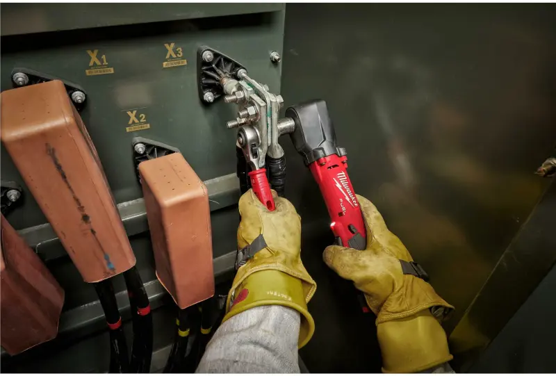 Aku 3/8" pravoúhlý rázový utahovák Milwaukee M12 FRAIWF38-0, 300 Nm, bez aku, 4933471700 (MI4933471700)