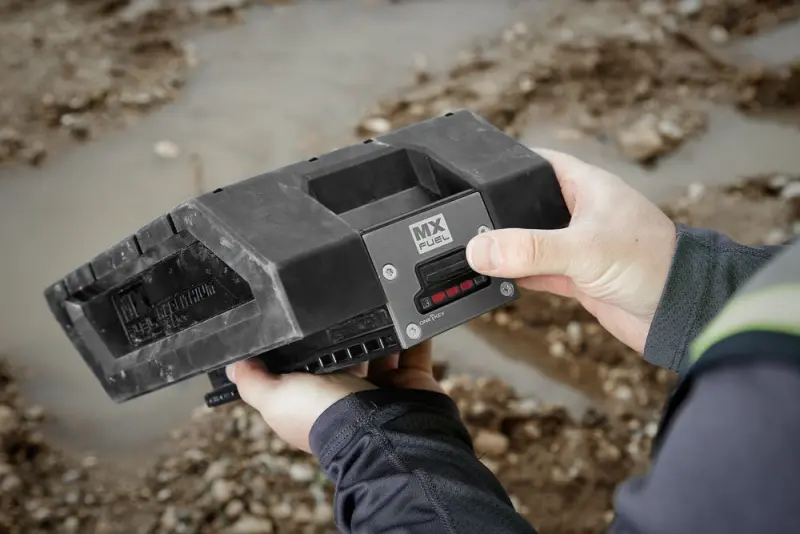 187027-4933471837-mxf-xc406-app-6