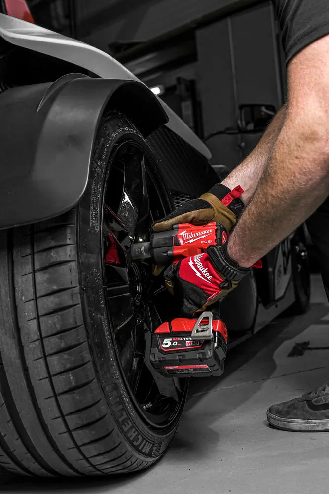 188379-4933478450-m18-fmtiw2f12-502x-app-10