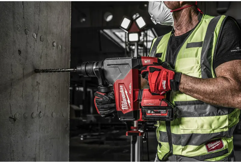 Aku kombinované kladivo SDS-plus Milwaukee M18 ONEFHPX-552X Fixtec (5,5 Ah) (MI4933478496)