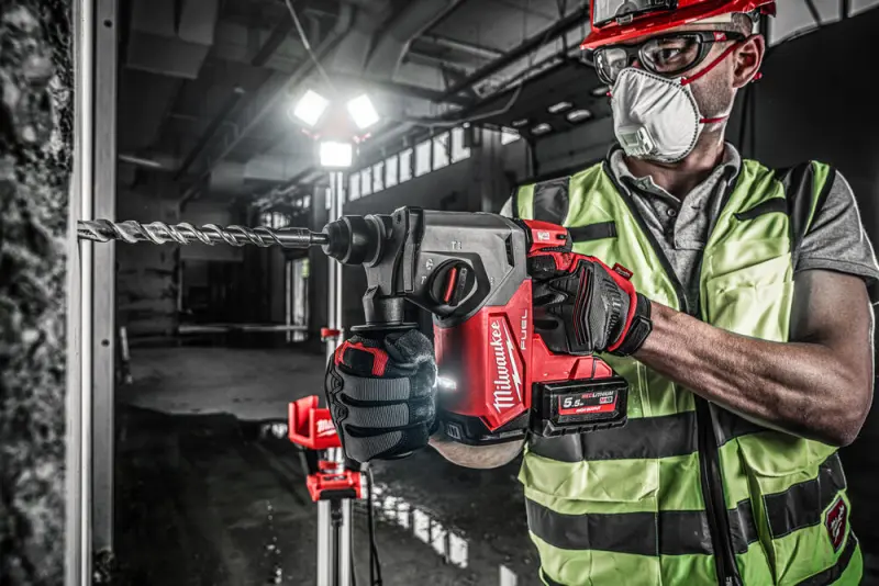 188437-4933478499-m18-fh-0-app-4