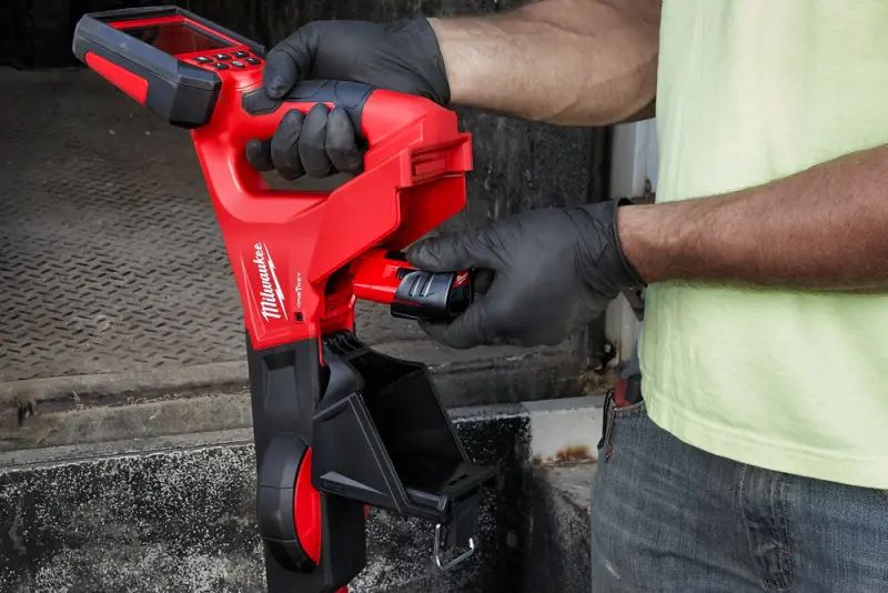 188588-4933478615-m12-pl-201c-feat-3