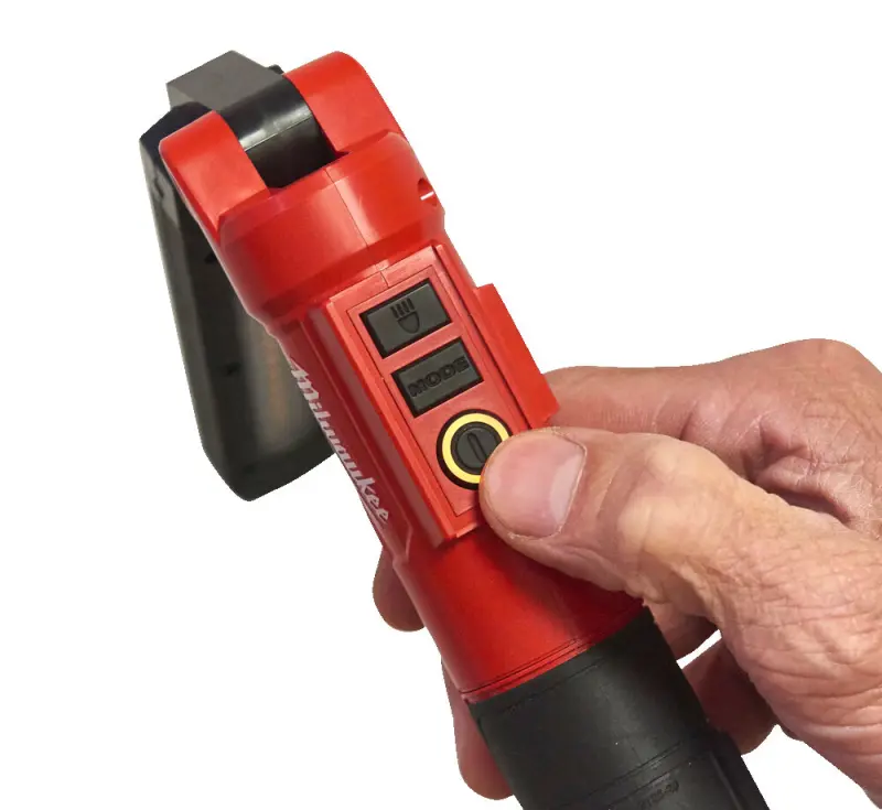 188882-4933478869-l4-sl550-301-feat-7