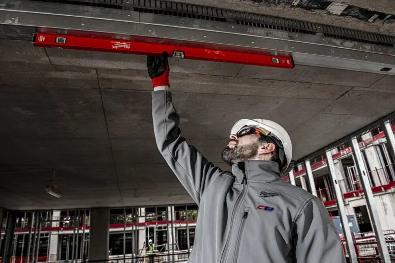 189028-m12-hjgrey5-0-8k