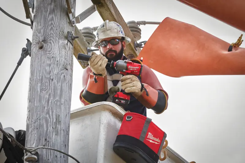 189125-4933479152-m18-onefhiwh716-0x-app-4