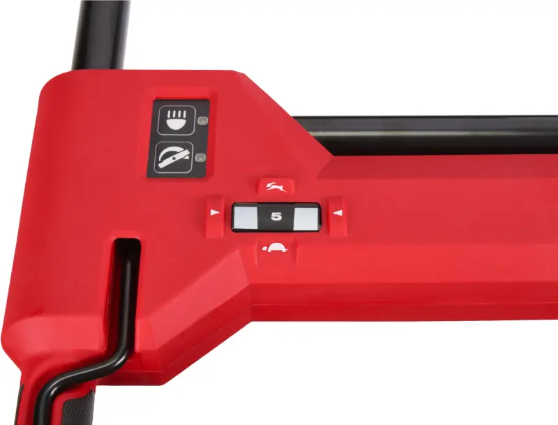 189443-milwaukee-m18-f2lm53-sekacka-na-travu-09