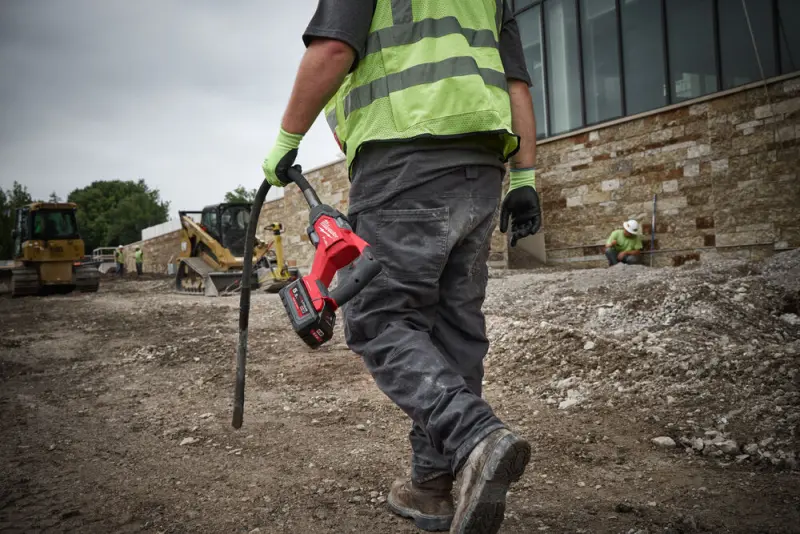 189527-4933479597-m18-fcvn12-551-app-11