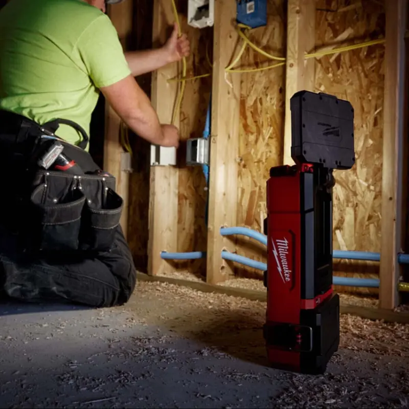 190076-m12-nove-svetlo-1