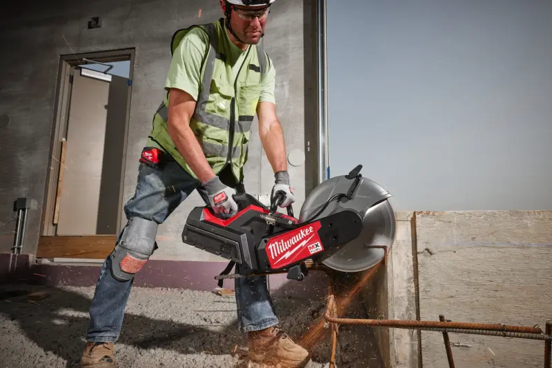 Aku rozbrušovací pila Milwaukee MX FUEL MXF COS350G2-802 (350 mm), ONE-KEY, 2x aku MXF XC608 + MXF SC + HUDD 350mm + taška 4933480480