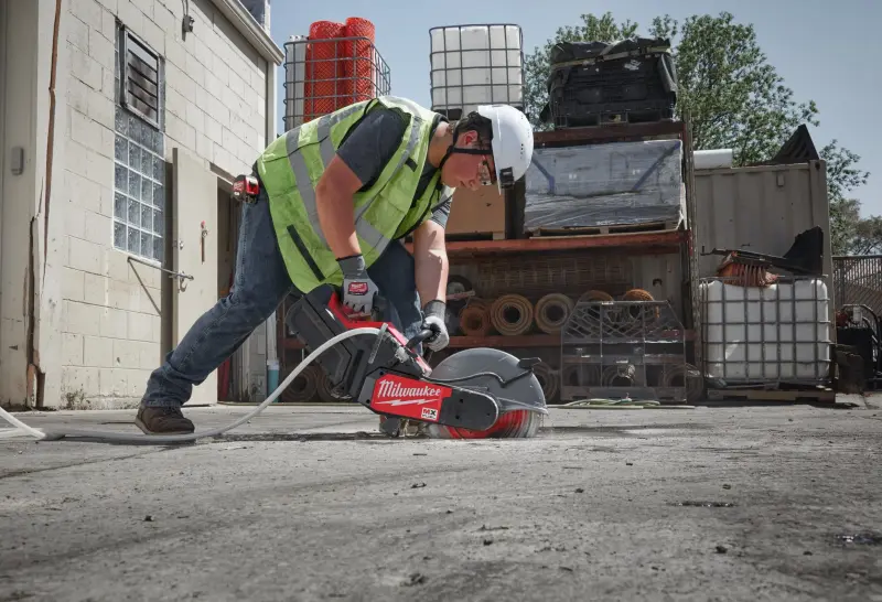 Aku rozbrušovací pila Milwaukee MX FUEL MXF COS350G2-802 (350 mm), ONE-KEY, 2x aku MXF XC608 + MXF SC + HUDD 350mm + taška 4933480480