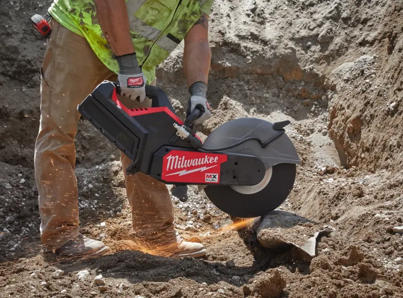 Aku rozbrušovací pila Milwaukee MX FUEL MXF COS350G2-802 (350 mm), ONE-KEY, 2x aku MXF XC608 + MXF SC + HUDD 350mm + taška 4933480480