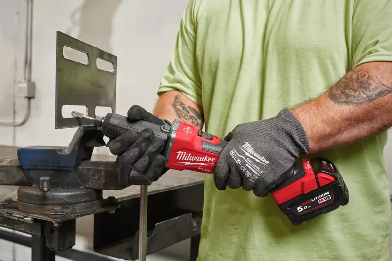 190272-4933480953-03