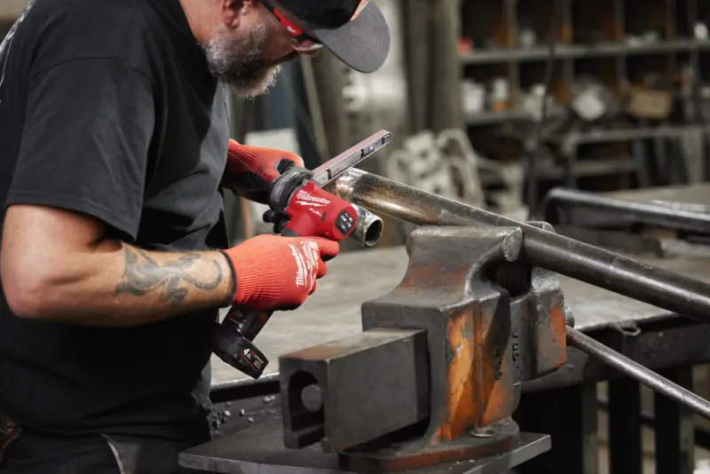 190297-4933480958-m12-fbfl10-0-app-9