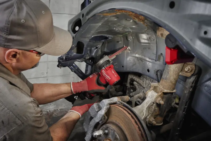 Aku pásová bruska Milwaukee M12 FBLF10-402B, 10 x 330 mm, 2x Aku (12V, 4,0 Ah), 4933480959 (MI4933480959)