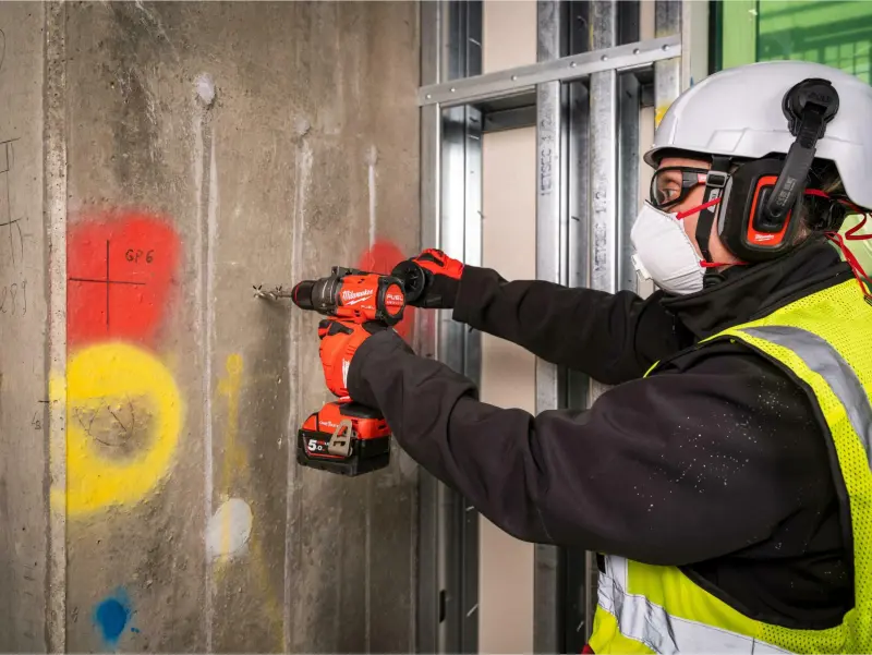 Aku vrtačka s příklepem Milwaukee M18 ONEPD3-0X, bez aku, s kufrem, 4933492798