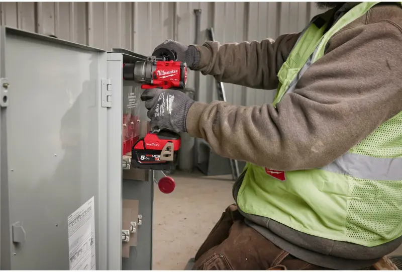 Aku vrtačka s příklepem Milwaukee M18 ONEPD3-502X, 2x aku M15 B5 + M12-18 FC + kufr, 4933492801