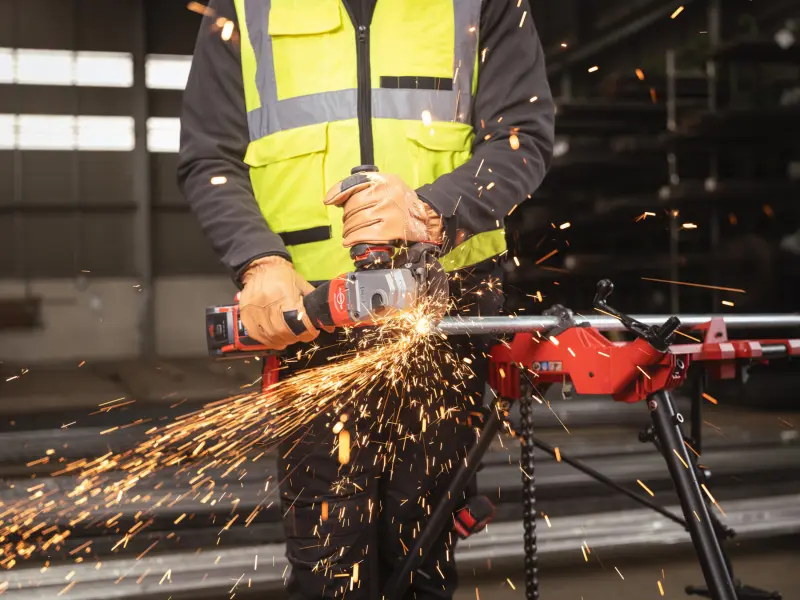 Aku úhlová bruska Milwaukee 125 mm M18 FHSAGO125VXPDB2-802X s variabilními otáčkami a ONE-KEY™ (8,0 Ah) 4933493420 (MI4933493420)