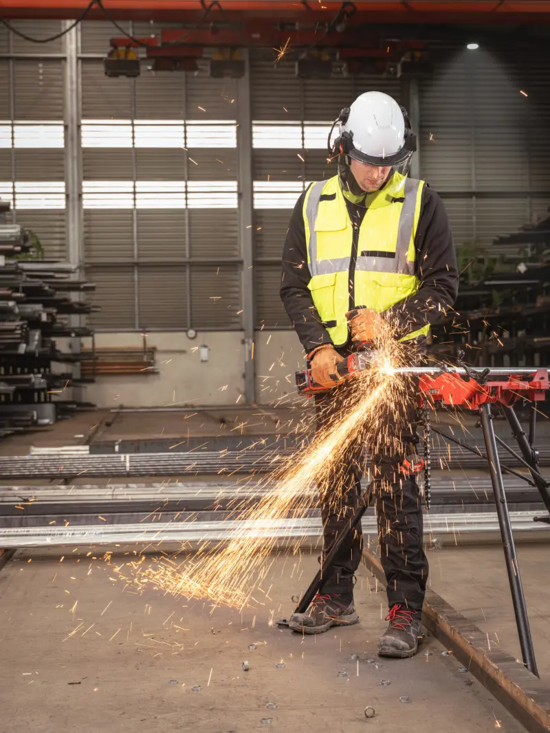 Aku úhlová bruska Milwaukee 125 mm M18 FHSAGO125VXPDB2-802X s variabilními otáčkami a ONE-KEY™ (8,0 Ah) 4933493420 (MI4933493420)