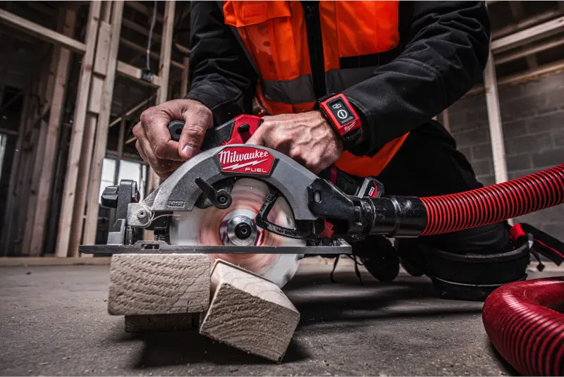 Aku kotoučová pila 140 mm Milwaukee M12 FCS442-502X (5,0 Ah) (MI4933493489)