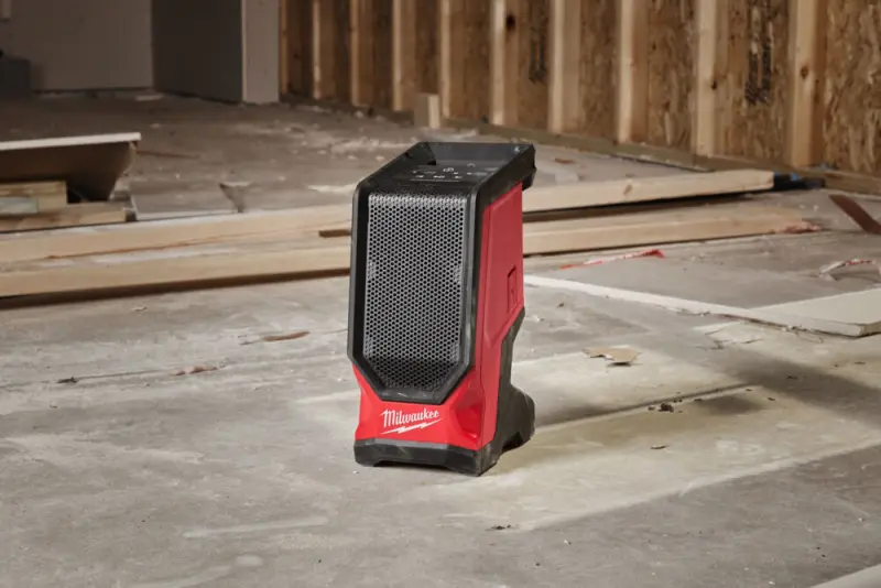 191560-reproduktor-na-staveniste-milwaukee-m18-spejsg2-0-bluetooth-usb-c-4933493530-6