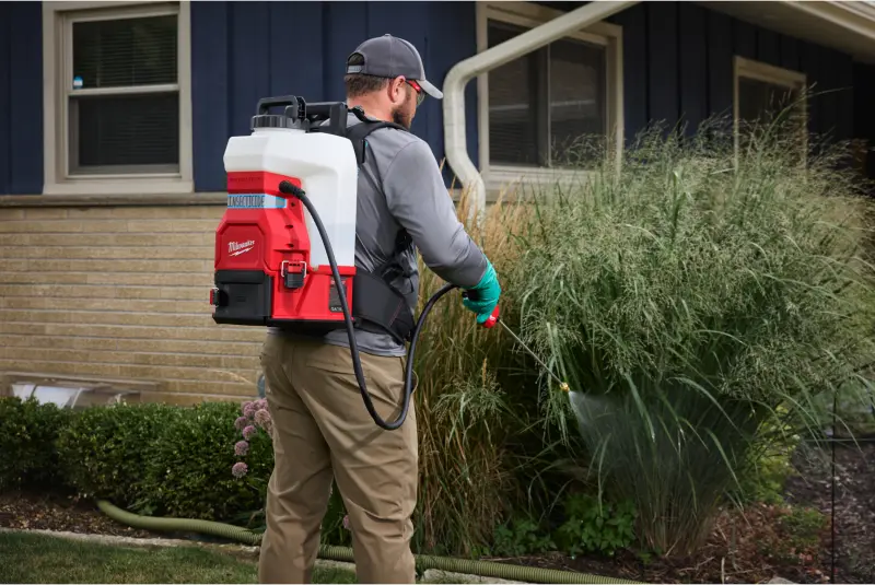 192282-aku-postrikovac-milwaukee-m18-bbpfp2-switch-tank-gen2-rozprasovac-01-16