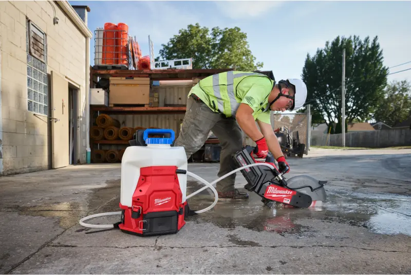 192282-aku-postrikovac-milwaukee-m18-bbpfp2-switch-tank-gen2-rozprasovac-01-19