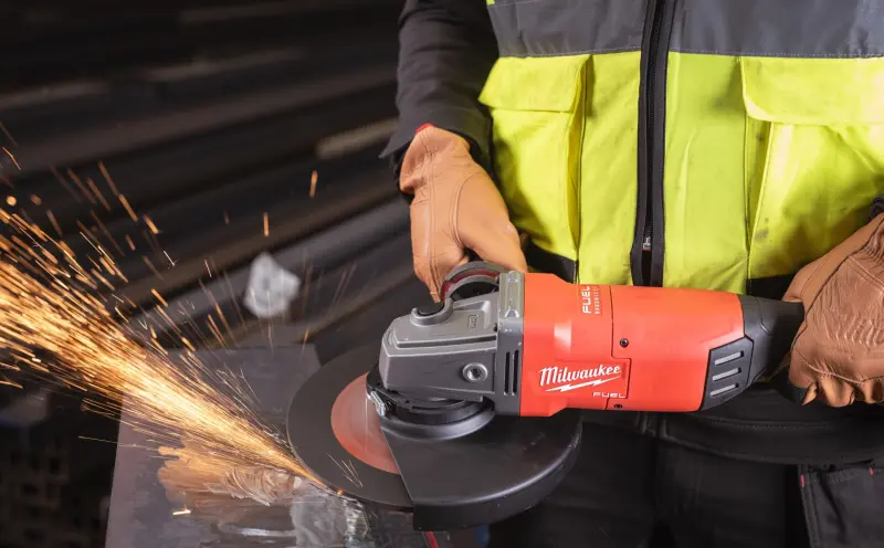 192399-4933499242-06