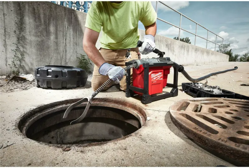 192433-aku-kompaktni-sekcni-cisticka-potrubi-milwaukee-m18-fcssm-121-4933499308-9