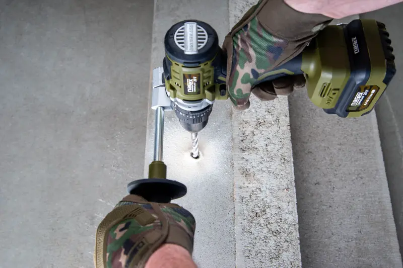 201139-65405716-11-2000