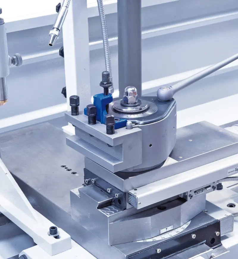 Produkční soustruh Bernardo Titan 560 x 1500 Pro s 3osým digit. odměřováním (BER031341BXL)