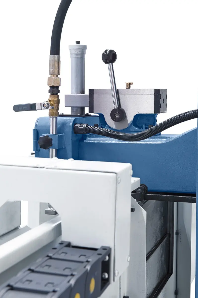 21872-05-1445b-13-new