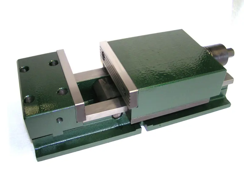 223377-rmkrm24313620100-02