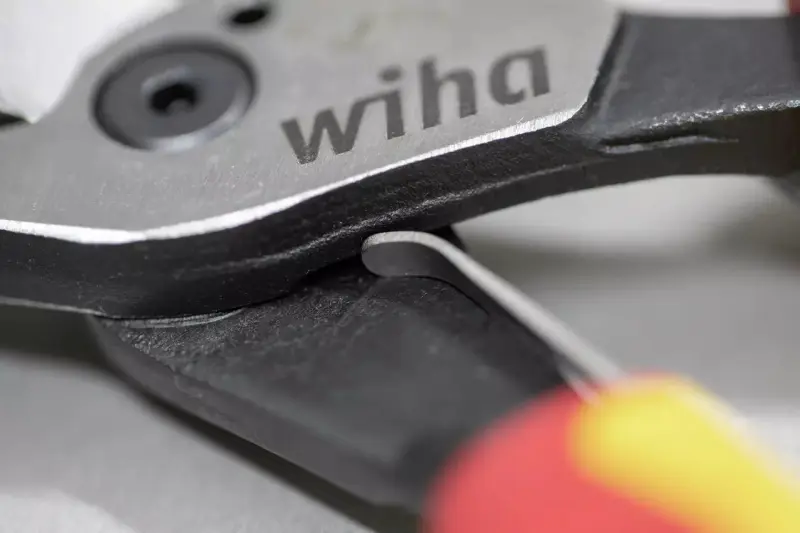 Multifunkční kleště 8v1 Wih , WIHA45705