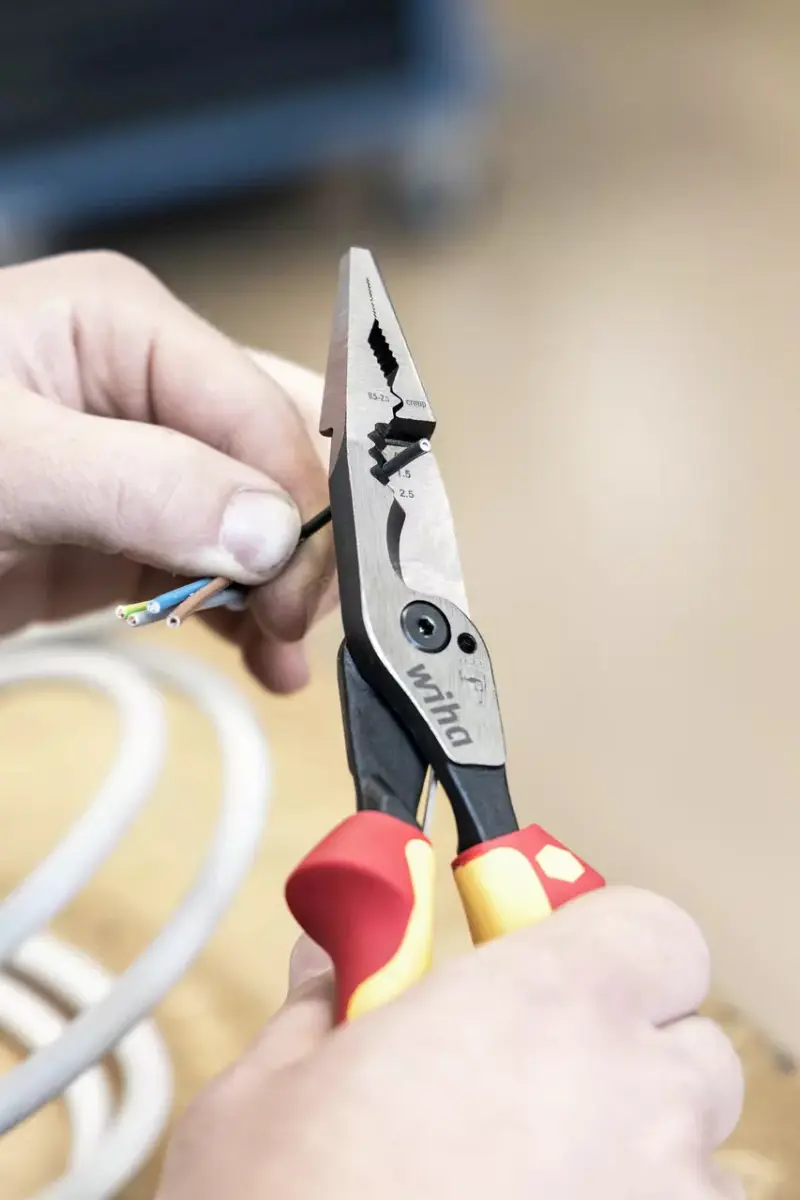 Multifunkční kleště Wiha MULTI 8V1 Industrial electric 45490 (WIHA45490)