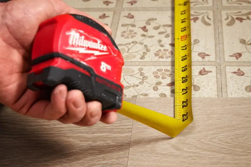 Svinovací metr Milwaukee AUTOLOCK (GEN2) 8M-25, délka 8 metrů, 4932498774