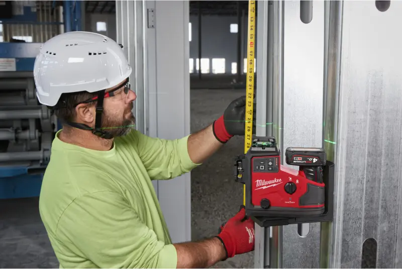 Aku zelený laser Milwaukee M12 A3PLO-0C, ONE-KEY, 360° 3 roviny, bez aku, s kufrem, 4933499001